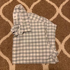 GAP grey and white checkered Button-Up Shirt - XL